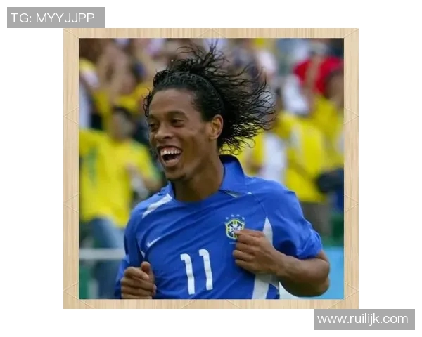足球明星小罗拼图展现他的精彩瞬间与传奇职业生涯的完美结合